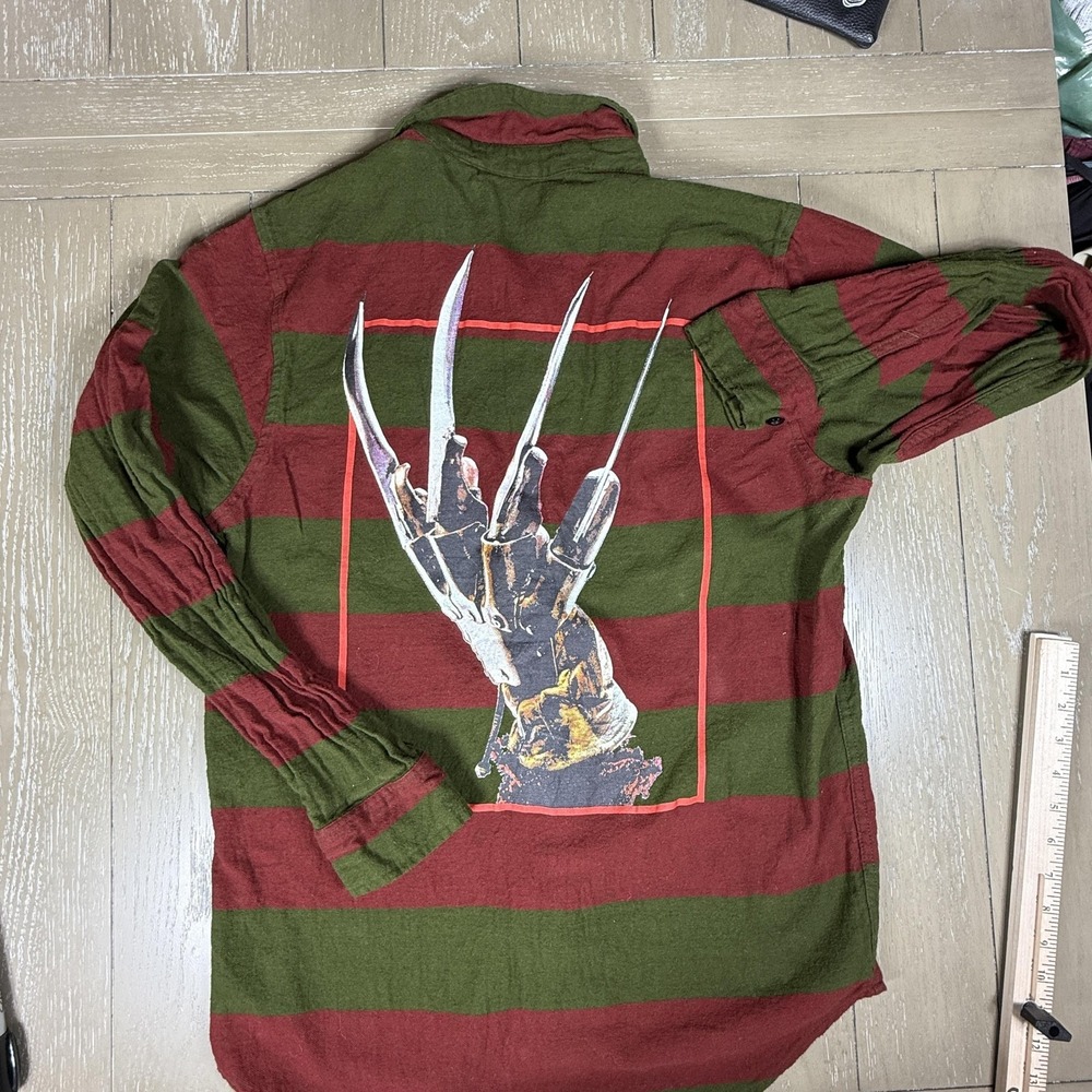 A Nightmare On Elm Street Shirt‎ Mens Large Red Green Striped Horror Movie